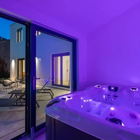 Minka By Guide Willa *