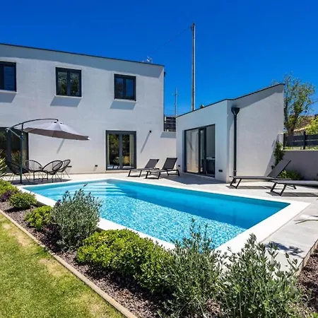 Villa Minka By Guide Manjadvorci