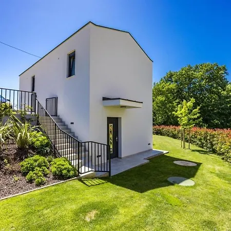 Villa Minka By Guide *