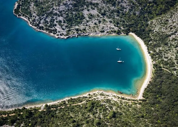 Minka By Guide Vila *