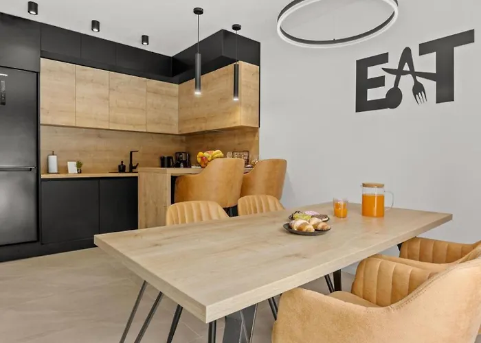 Minka By Guide Vila *